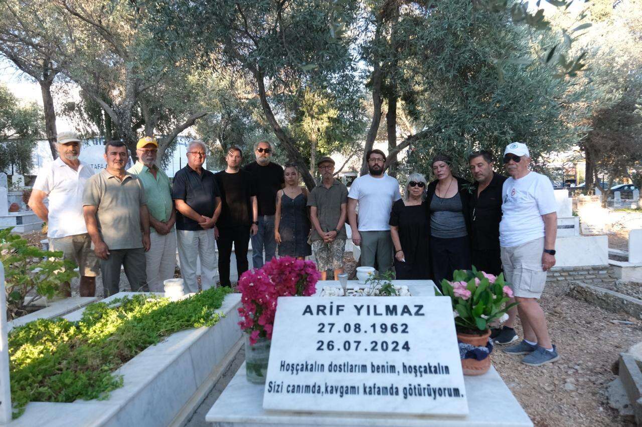 Bodrum’da Maviye Aşık Kaptan Arif Yılmaz, Vefatının 2. Yılında Mezarı Başında Anıldı 1